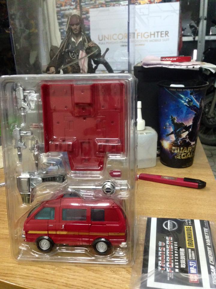 Masterpiece-Ironhide-In-Hand-04