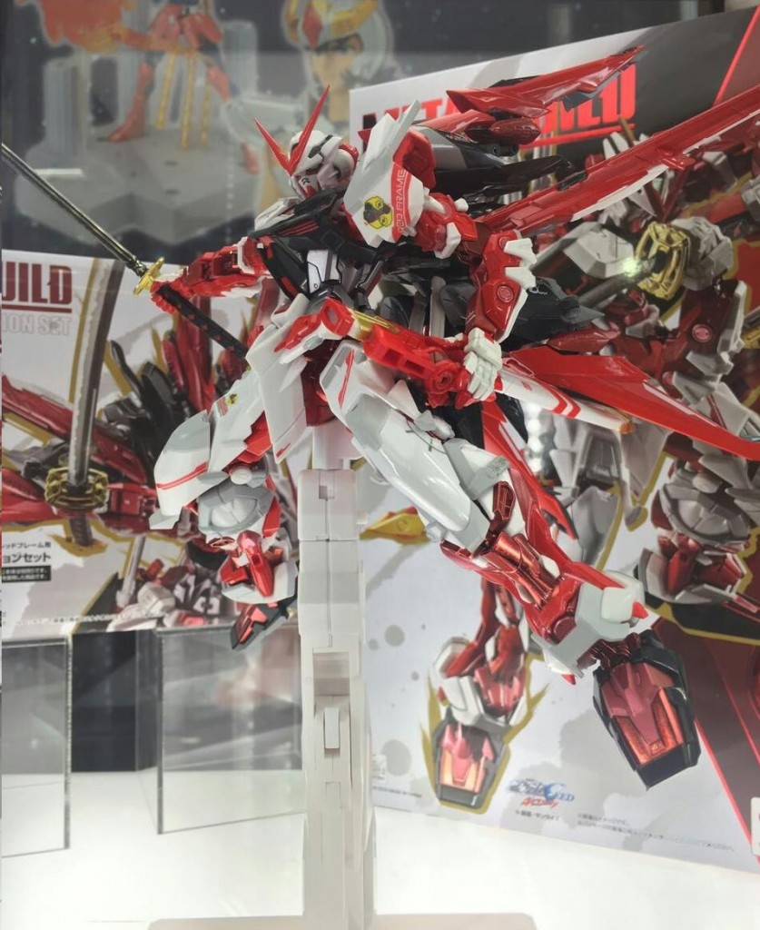 show-case-Metal-build-gundam-astray-red-frame-09